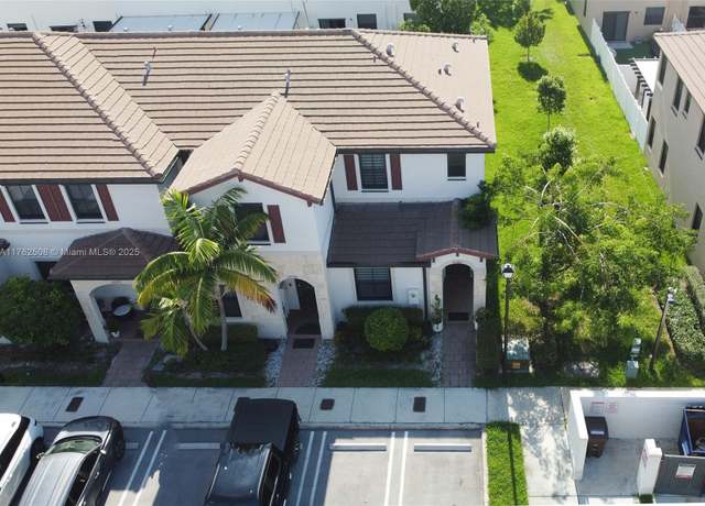 Property at 10587 W 33rd Ct #10587, Hialeah, FL 33018, 3 beds, 3 baths