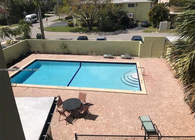 Property at 1425 Arthur St Unit 311B, Hollywood, FL 33020, 1 bed, 1.5 baths