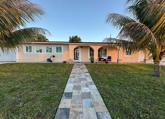 Property at 4250 NW 178th Dr, Miami Gardens, FL 33055, 3 beds, 2.5 baths