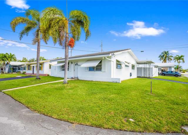Property at 2701 NW 52nd Ct, Tamarac, FL 33309, 2 beds, 1 bath