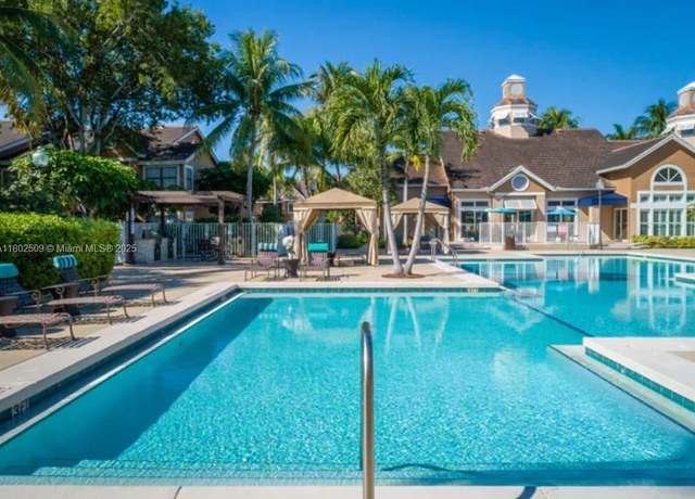 Property at 10670 SW 156th Pl #313, Miami, FL 33196, 2 beds, 2 baths