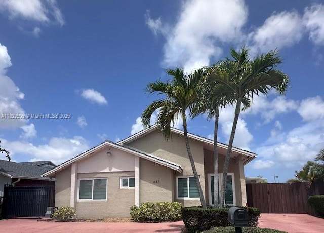 Property at 641 SW 99th Pl, Miami, FL 33174, 3 beds, 2 baths