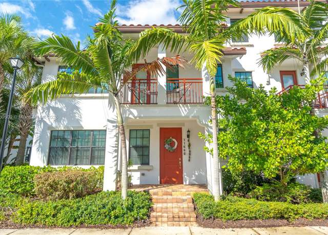 Property at 11660 SW 13th Ct, Pembroke Pines, FL 33025, 3 beds, 3.5 baths