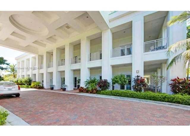 Property at 5300 NW 87th Ave #816, Doral, FL 33178, 1 bed, 2 baths