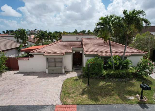 Property at 8918 SW 5th Ter, Miami, FL 33174, 3 beds, 2 baths