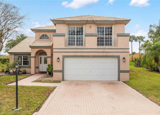 Property at 101 NW 187th Ave, Pembroke Pines, FL 33029, 3 beds, 2.5 baths