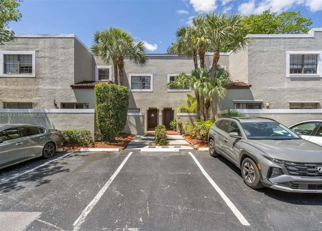 Property at 10450 SW 154th Ct Unit 4, Miami, FL 33196, 2 beds, 2.5 baths