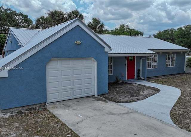 Property at 4002 Cascade Ln, La Belle, FL 33935, 3 beds, 2 baths