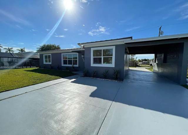 Property at 15230 SW 297th St, Homestead, FL 33033, 3 beds, 2 baths