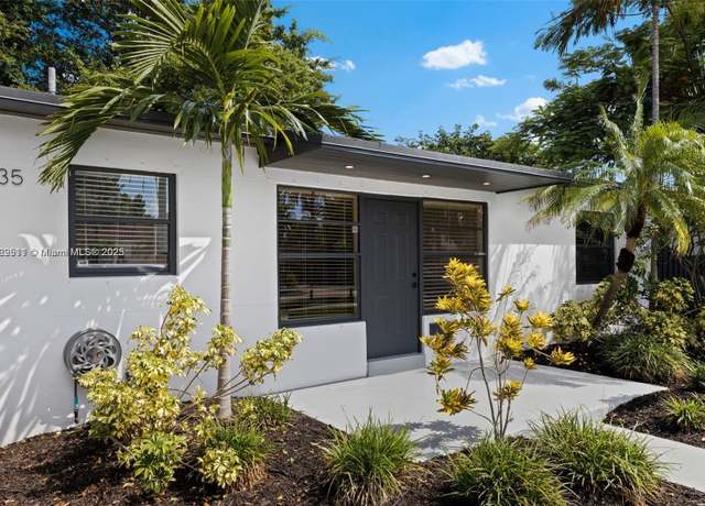 Property at 1635 Liberty St, Hollywood, FL 33020, 3 beds, 2 baths