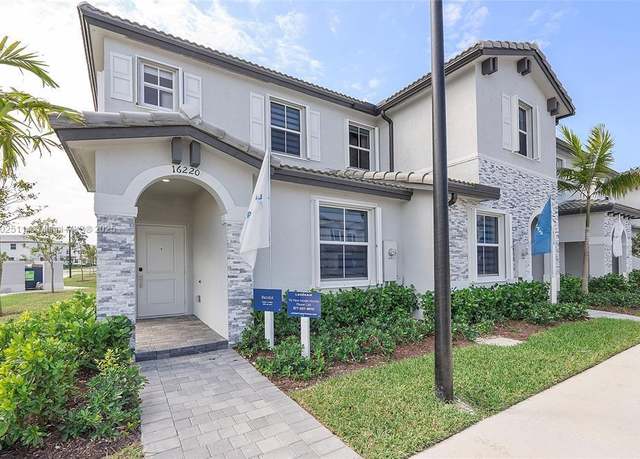 Property at 16228 SW 291st St, Homestead, FL 33033, 3 beds, 2.5 baths