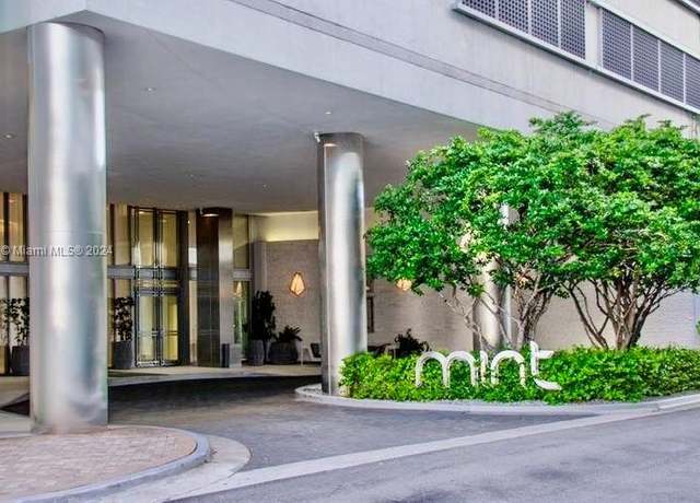 Property at 92 SW 3rd St #4707, Miami, FL 33130, 1 bed, 1.5 baths
