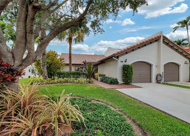 Property at 8573 SW 115th Ct, Miami, FL 33173, 3 beds, 2 baths