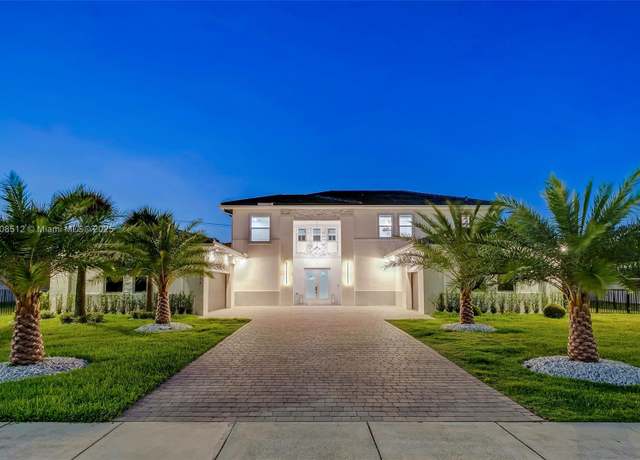 Property at 11035 N Sierra Ranch Dr, Davie, FL 33324, 6 beds, 5.5 baths