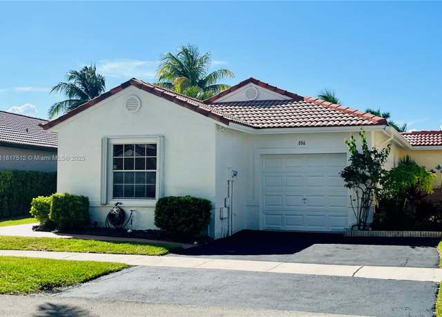Property at 886 SW 180th Ter, Pembroke Pines, FL 33029, 3 beds, 2 baths
