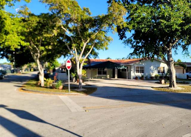 Property at 12945 Cherry Rd, North Miami, FL 33181, 4 beds, 3 baths