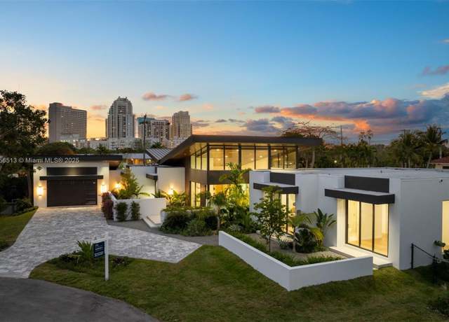 Property at 6991 SW 91 St, Pinecrest, FL 33156, 5 beds, 6 baths