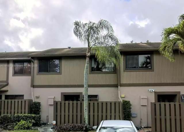 Property at 4953 NW 82nd Ave, Lauderhill, FL 33351, 3 beds, 2.5 baths