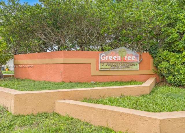 Property at 7011 SW 129th Ave #4, Miami, FL 33183, 2 beds, 2 baths