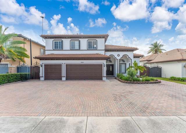 Property at 5051 SW 163rd Ct, Miami, FL 33185, 4 beds, 3 baths