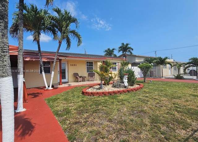 Property at 3461 E 9th Ct, Hialeah, FL 33013, 4 beds, 3.5 baths