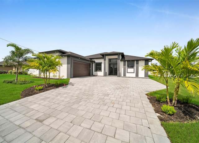 Property at 447 SW 6th St, FL 33991, 3 beds, 3 baths