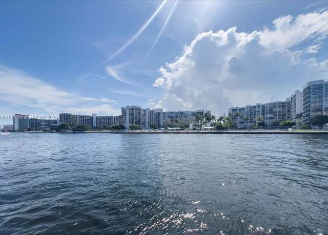 Property at 2710 S Ocean Dr #402, Hollywood, FL 33019, 1 bed, 1 bath