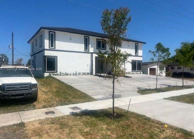 Property at 16315 SW 107th Ave, Miami, FL 33157, 12 beds, 9 baths