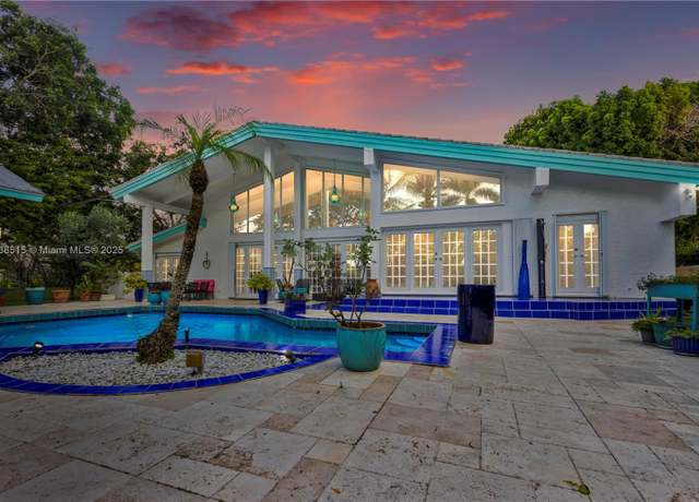 Property at 783 W Coco Plum Cir, Plantation, FL 33324, 5 beds, 3.5 baths