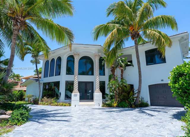 Property at 3321 NE 16th Pl, Fort Lauderdale, FL 33305, 5 beds, 5 baths