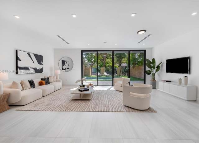 Property at 3637 SW 3rd Ave Unit RIGHT, Miami, FL 33145, 4 beds, 3.5 baths
