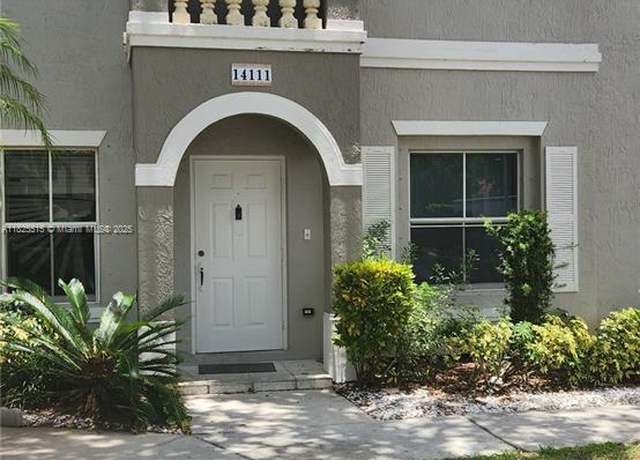 Property at 14111 SW 49th St #8, Miramar, FL 33027, 2 beds, 2.5 baths