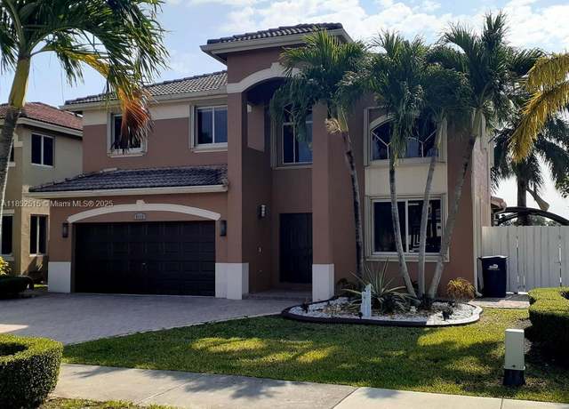 Property at 6913 SW 163rd Pl, Miami, FL 33193, 5 beds, 3 baths