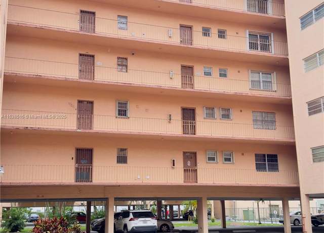 Property at 440 E 23rd St #1219, Hialeah, FL 33013, 1 bed, 1.5 baths