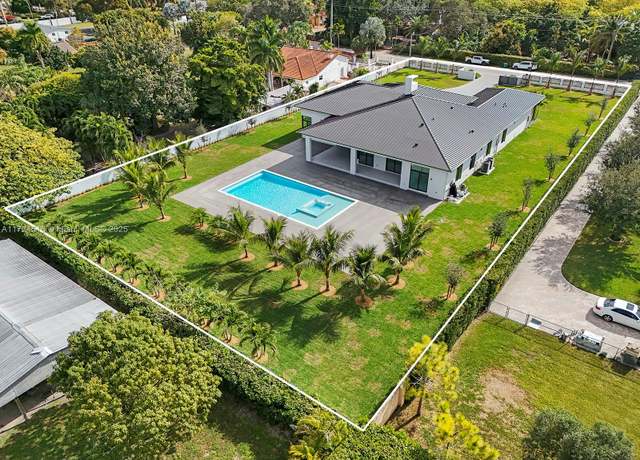 Property at 12025 SW 46th St, Miami, FL 33175, 6 beds, 5.5 baths