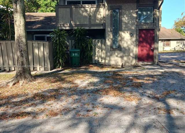 Property at 2107 NW 59th Ter Unit 60-E, Lauderhill, FL 33313, 3 beds, 2 baths