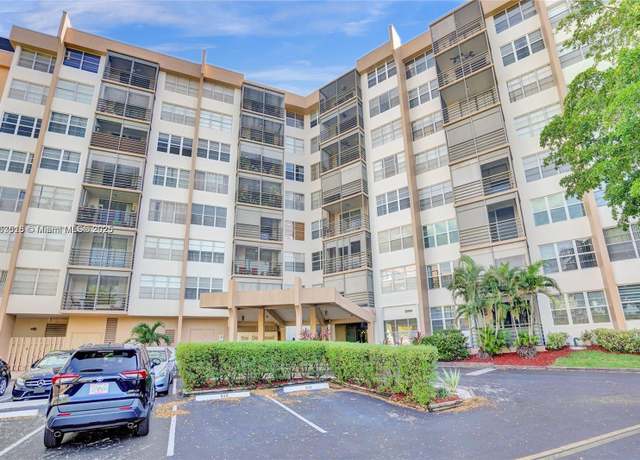 Property at 1100 Saint Charles Pl #504, Pembroke Pines, FL 33026, 2 beds, 2 baths