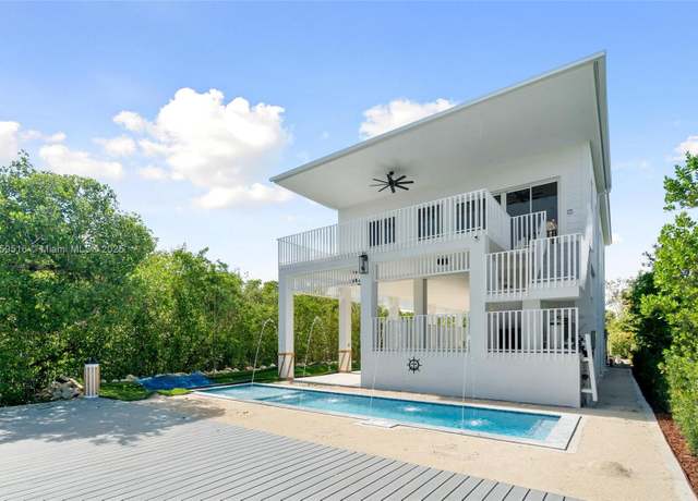 Property at 862 Cardinal Ln, Key Largo, FL 33037, 4 beds, 4 baths