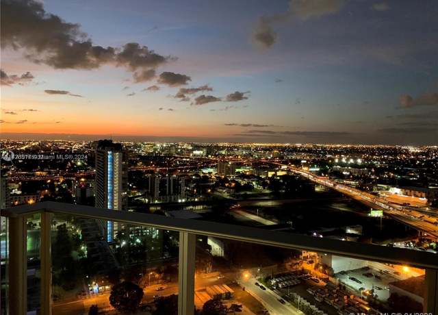 Property at 851 NE 1st Ave #2702, Miami, FL 33132, 1 bed, 1.5 baths