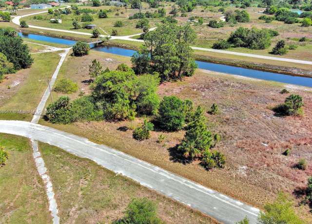 Property at 666 Charles Sise St E, Lehigh Acres, FL 33974