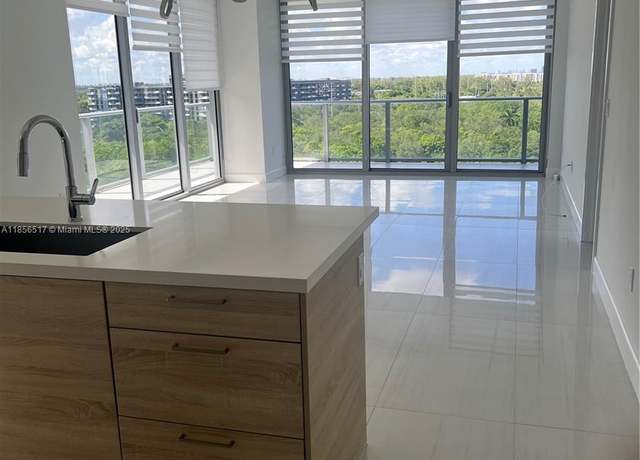 Property at 16385 E Biscayne Blvd #1001, North Miami Beach, FL 33160, 3 beds, 3 baths