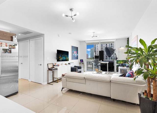 Property at 1010 SW 2nd Ave #1010, Miami, FL 33130, 1 bed, 1 bath