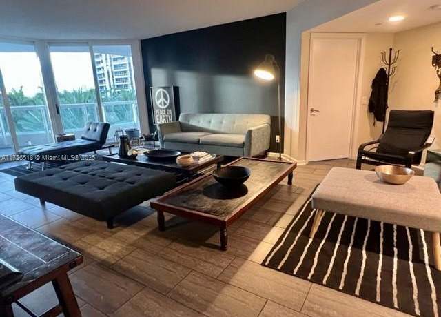 Property at 21055 Yacht Club Dr #606, Aventura, FL 33180, 3 beds, 2 baths
