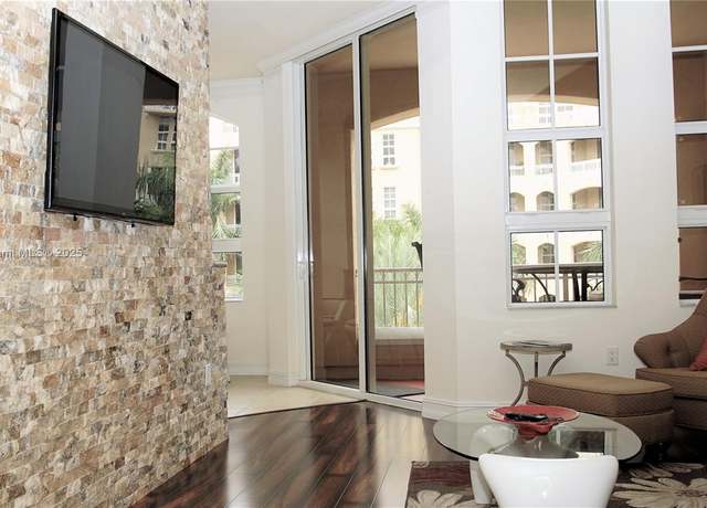 Property at 3001 NE 185th St #428, Aventura, FL 33180, 1 bed, 1.5 baths