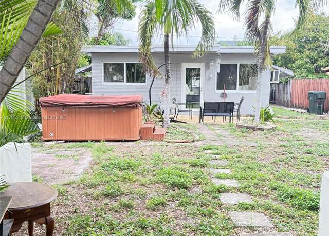 Property at 226 SW 11th St, Dania Beach, FL 33004, 3 beds, 2 baths
