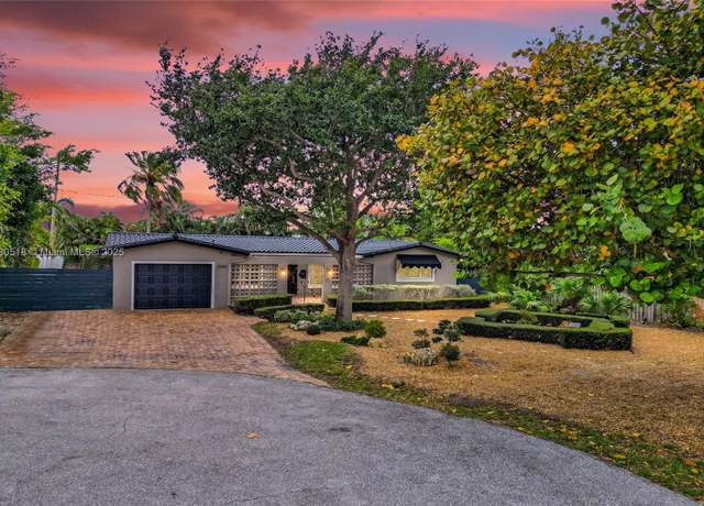 Property at 2590 NE 42nd St, Fort Lauderdale, FL 33308, 4 beds, 2 baths
