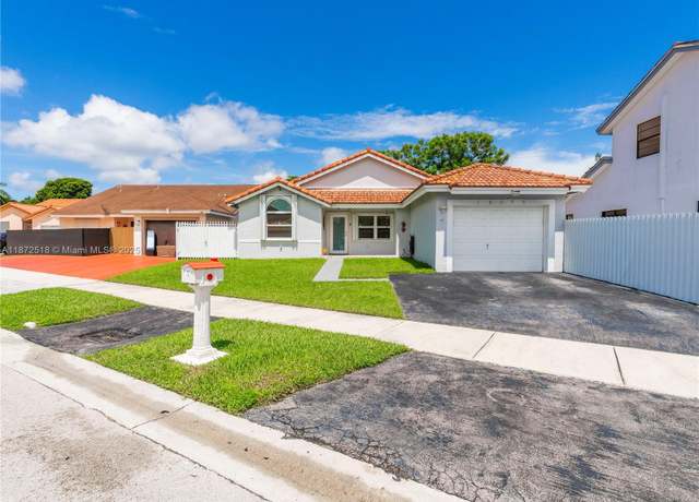 Property at 15275 SW 56th Ter, Miami, FL 33193, 3 beds, 2 baths