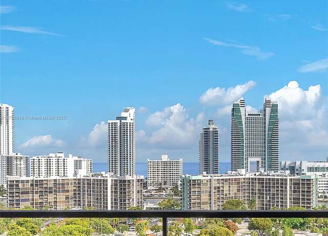Property at 2500 Parkview Dr #1704, Hallandale Beach, FL 33009, 1 bed, 1.5 baths