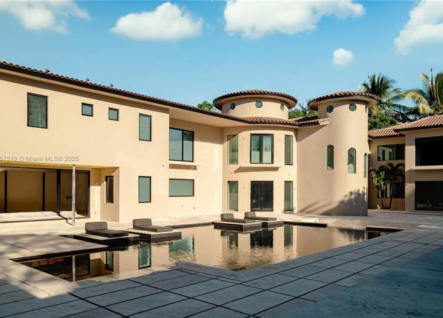 Property at 10061 SW 60th Ct, Pinecrest, FL 33156, 10 beds, 10 baths