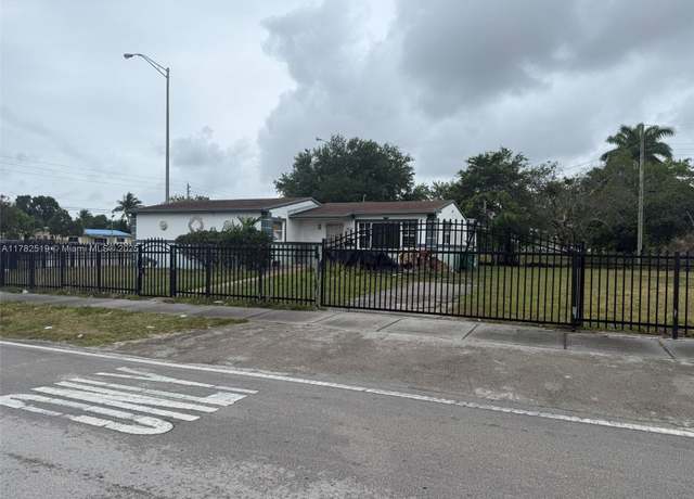 Property at 18300 NW 10th Ct, Miami Gardens, FL 33169, 3 beds, 1.5 baths